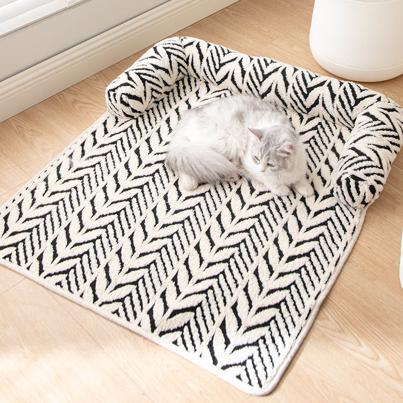 Plush Thick Non-Slip Sofa Pet Mat Dog Bed Pet Pad for Cats and Dogs